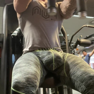 tom0fbrussels #5165017