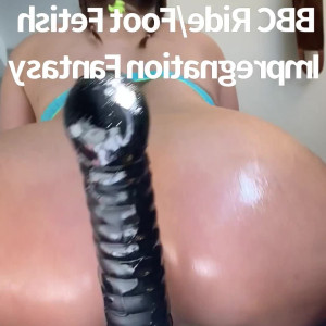 Video by thepantyqueen published on July 25,2023 19:21:00 - BestThots