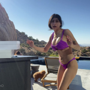Video by miakhalifa published on April 5,2023 05:52:00 - BestThots