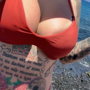 Video by jaylynn published on May 9,2023 11:17:00 - BestThots