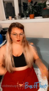 theamputeebitch #9738319