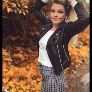 Video by moll050797.x published on May 28,2023 00:39:00 - BestThots