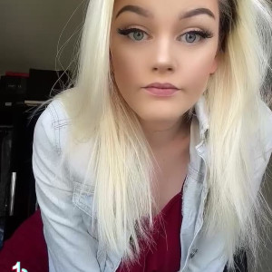 Video by moll050797.x published on May 19,2023 05:30:00 - BestThots