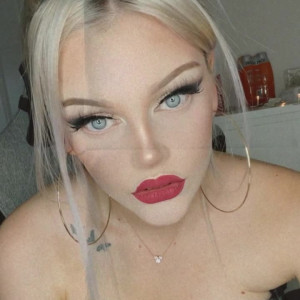 Video by moll050797.x published on March 31,2023 10:42:00 - BestThots