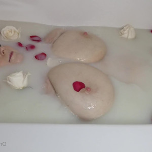 Video by cassie0pia published on July 30,2023 23:58:00 - BestThots