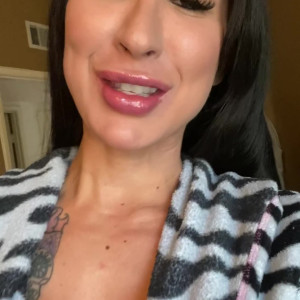 Video by lilylanexxx published on March 10,2023 04:20:00 - BestThots