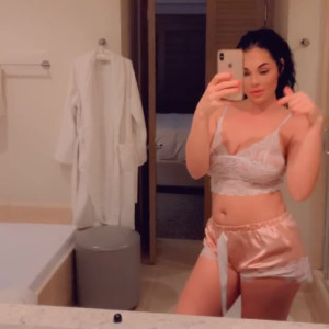 Video by skylanoveaxxx published on May 5,2023 21:37:00 - BestThots