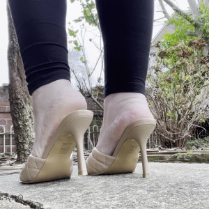 Video by missrosie1974 published on April 15,2023 14:21:00 - BestThots