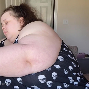 Video by fatmisstssbbw published on May 13,2023 07:05:00 - BestThots