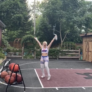 Video by hollytwolf published on July 17,2023 02:48:00 - BestThots