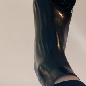 latexnchillfree #4141126