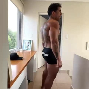 Video by elboydetuiter published on August 26,2023 22:53:59 - BestThots