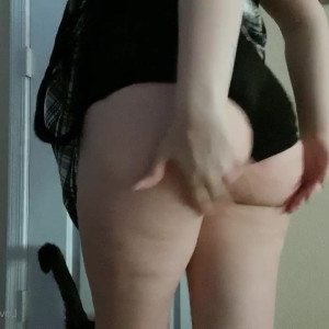 Video by lovelythighs published on April 30,2023 04:07:00 - BestThots