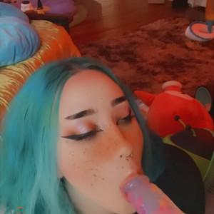 Video by midoribug published on August 26,2023 23:53:27 - BestThots