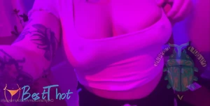 Video by midoribug published on January 22,2025 20:02:32 - BestThots