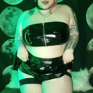 Video by xohmygothfree published on April 25,2023 21:23:00 - BestThots