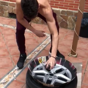 Video by theguysworld published on April 19,2023 07:26:00 - BestThots
