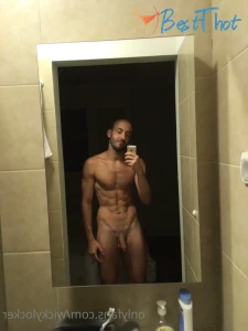 nakedgamervip #9707581