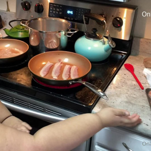Video by averyssbbw published on August 27,2023 01:13:13 - BestThots
