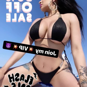 Video by missmeenaofficial published on April 8,2023 05:47:00 - BestThots