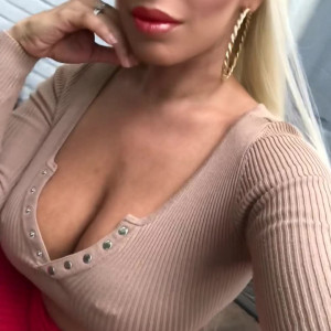 Video by missmeenaofficial published on July 21,2023 12:06:00 - BestThots