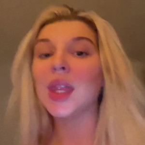 thebustybxtch #3656765