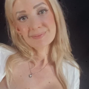 Video by asmrmaddy published on March 2,2023 01:29:00 - BestThots