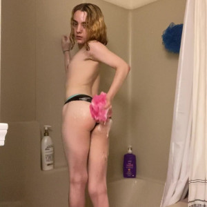 Video by kholexcake published on May 27,2023 20:18:00 - BestThots