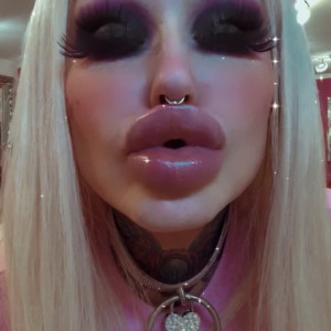 Video by kittyink published on June 13,2023 20:21:00 - BestThots