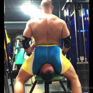 Video by muscle_submission published on August 27,2023 05:55:40 - BestThots