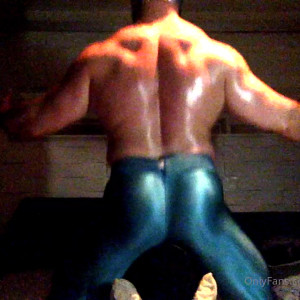 Video by muscle_submission published on August 27,2023 05:57:40 - BestThots