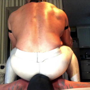 Video by muscle_submission published on August 27,2023 06:14:18 - BestThots