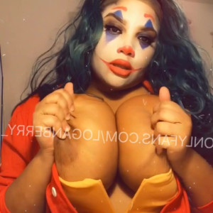 Video by loganberry_ published on March 21,2023 21:30:00 - BestThots