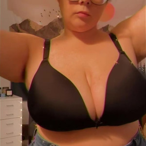 Video by frecksandframes published on May 8,2023 14:25:00 - BestThots