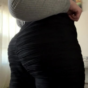 Video by frecksandframes published on April 2,2023 01:31:00 - BestThots