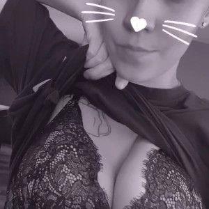 Video by sashafoxxx published on March 9,2023 15:19:00 - BestThots