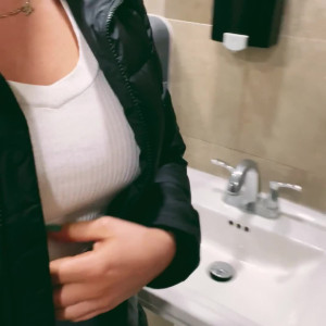 Video by blondeadobo published on April 28,2023 21:21:00 - BestThots