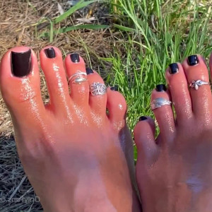 Video by mariefrenchfeetgirl published on June 14,2023 01:21:00 - BestThots