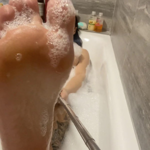 naughtylebanese #5614066
