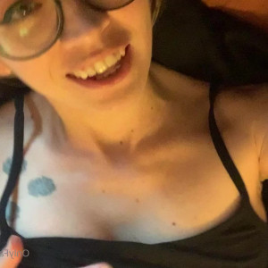 Video by fapcakesenpai published on April 18,2023 13:31:00 - BestThots