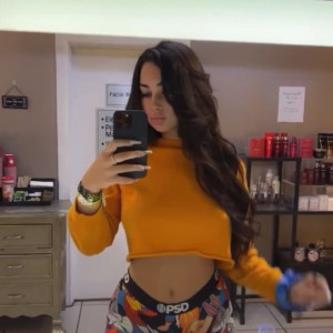 elizabethleica #5706373