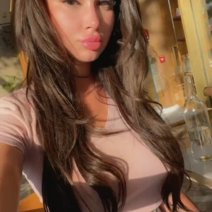 elizabethleica #5734505