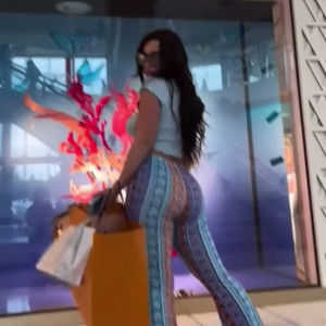 elizabethleica #5763314