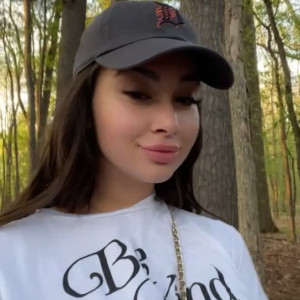 elizabethleica #5774751