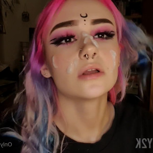 Video by hellbunny2k published on June 15,2023 18:46:00 - BestThots