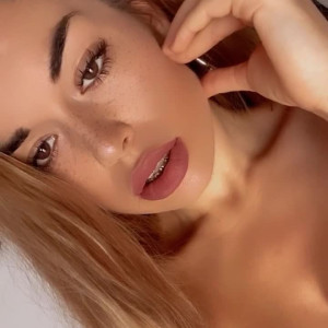 Video by aalexandramoreira published on May 6,2023 18:49:00 - BestThots