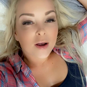 Video by mom_mie published on May 1,2023 17:49:00 - BestThots