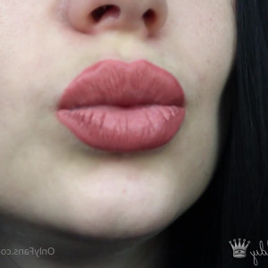 Video by thegoldyrush published on April 25,2023 19:02:00 - BestThots