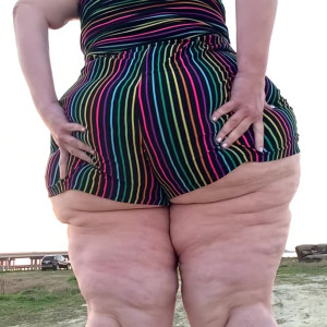 Video by hourglassleigh1 published on April 19,2023 14:05:00 - BestThots