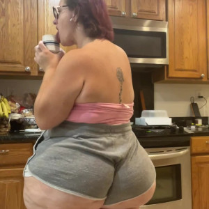 Video by hourglassleigh1 published on March 29,2023 12:47:00 - BestThots